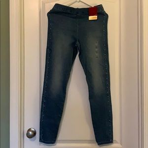 JLo Jeggings with side stud detail